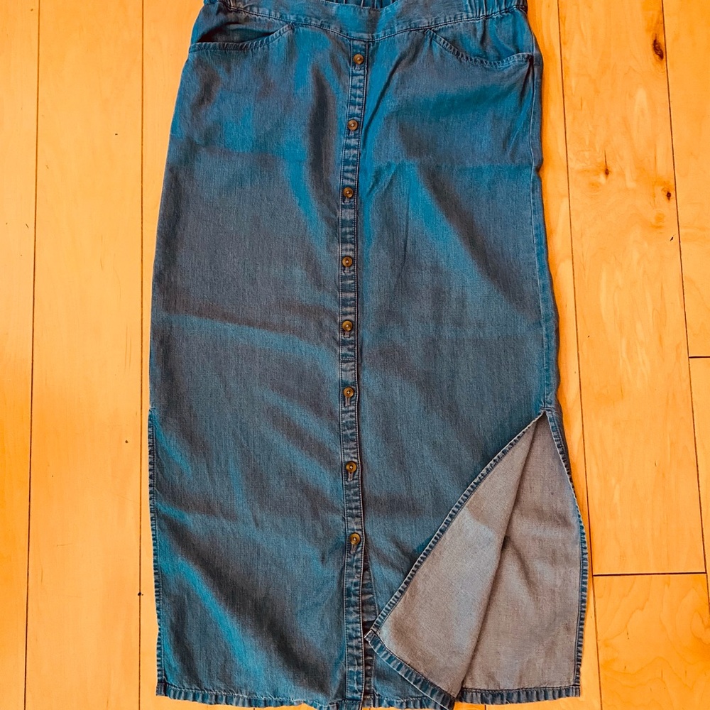 J. Jill Blue Denim Button-Front Skirt